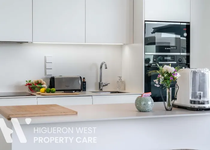 Higueron West Collection - The Blue Horizon By Hwpc דירה