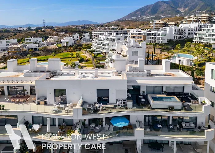 Higueron West Collection - The Blue Horizon By Hwpc פואנגירולה