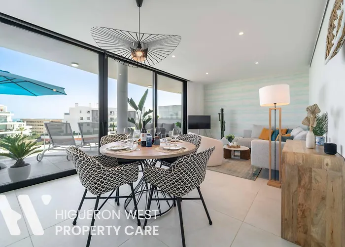 Higueron West Collection - The Blue Horizon By Hwpc דירה פואנגירולה