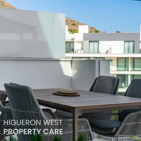 Higueron West Collection - The Blue Horizon By Hwpc * 푸엔히롤라